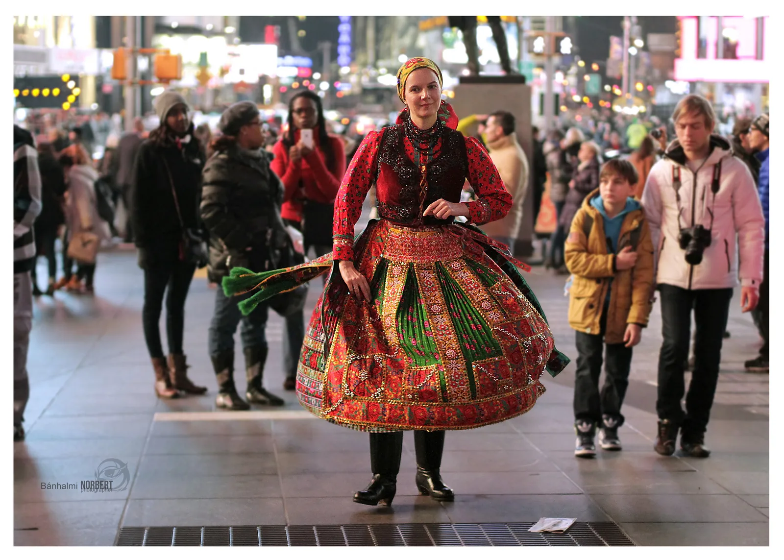 Hungarian Women in New York — Photo: Norbert Banhalmi Hungarian Women in New York — Works from the exhibition